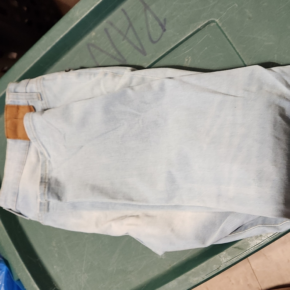 Jeans 9 - Picture 2 of 3